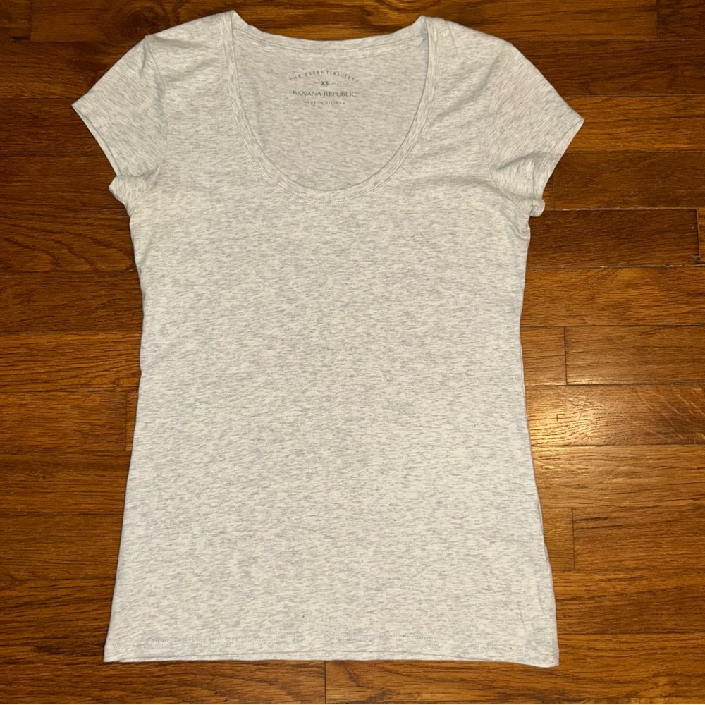 Banana republic T-shirt
